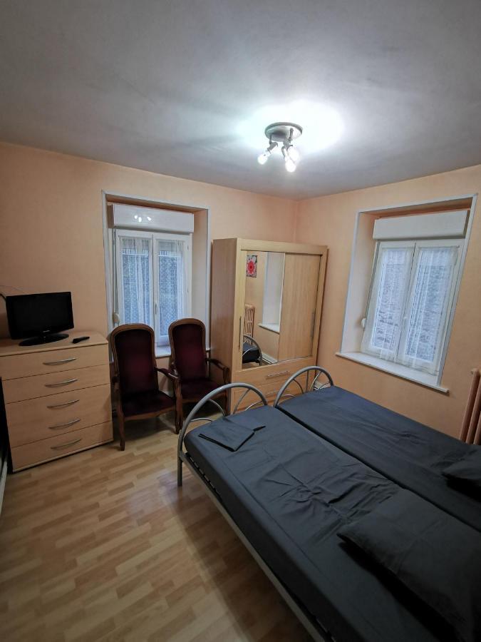 Apartament Les Geraniums Bains-les-Bains Zewnętrze zdjęcie